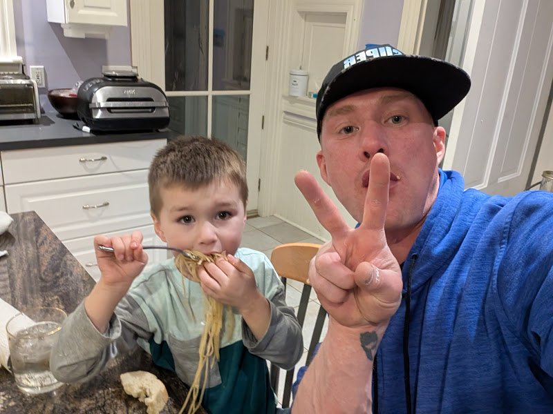 kash eating in peace